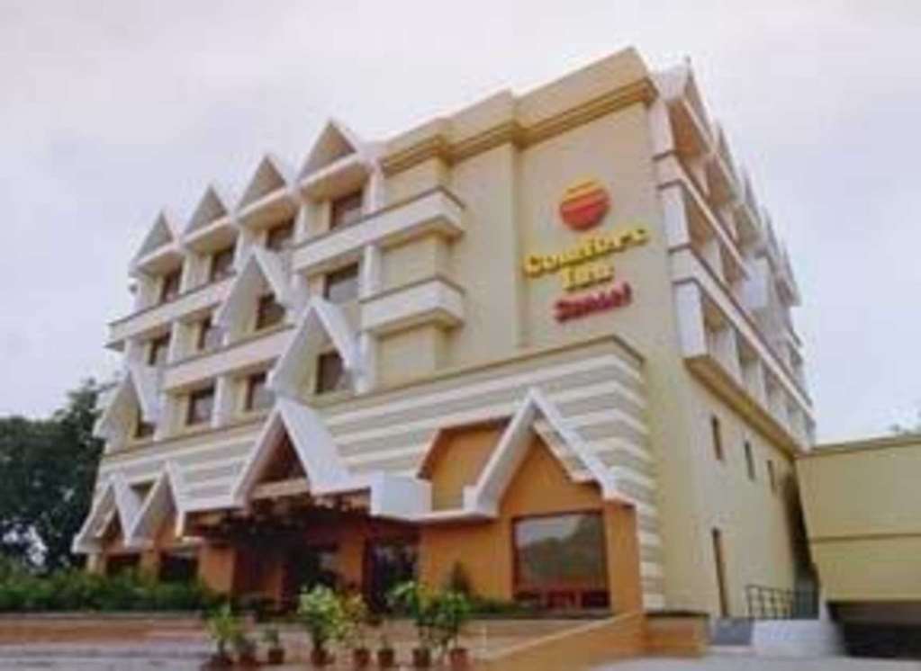 Comfort Inn Sunset Ahmedabad Extérieur photo